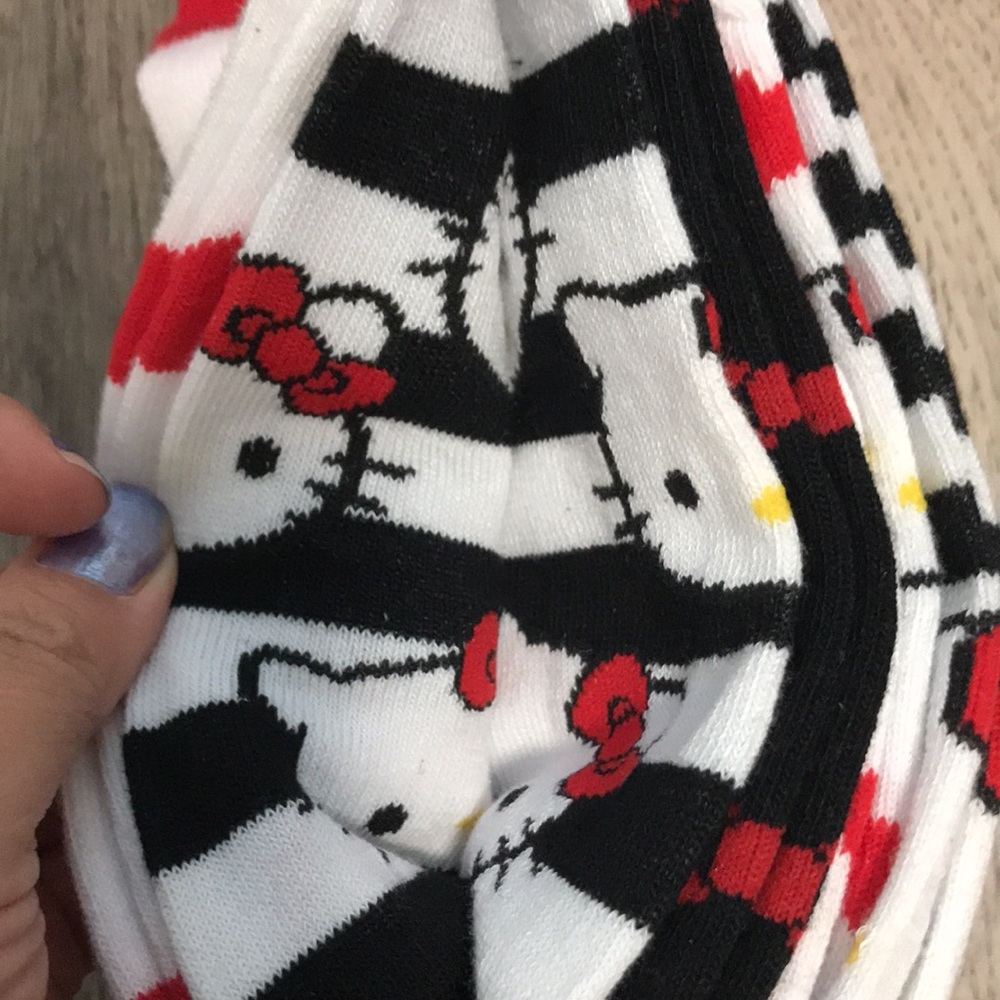 Socks - Picture 4 of 7